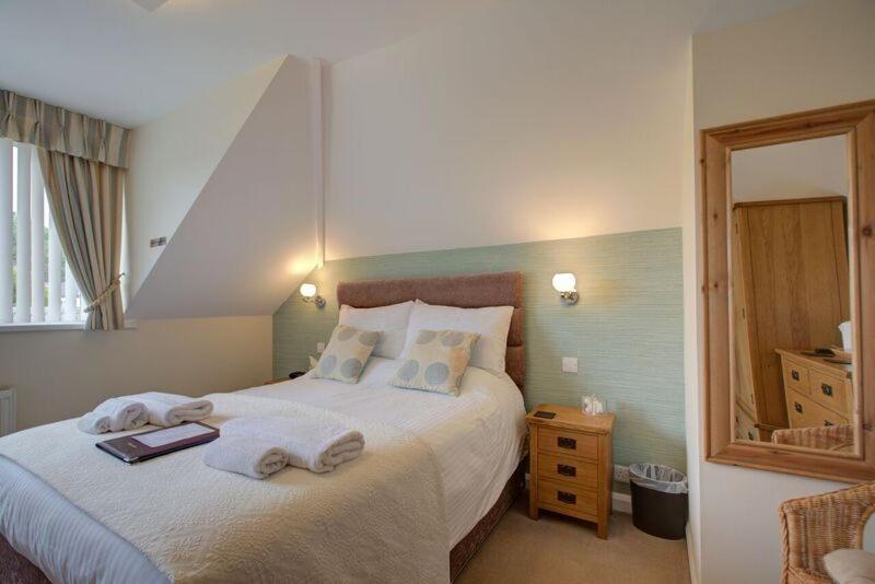 Fair Winds Guest House Brixham Dış mekan fotoğraf