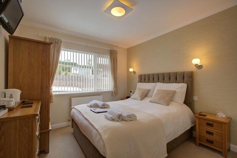Fair Winds Guest House Brixham Dış mekan fotoğraf